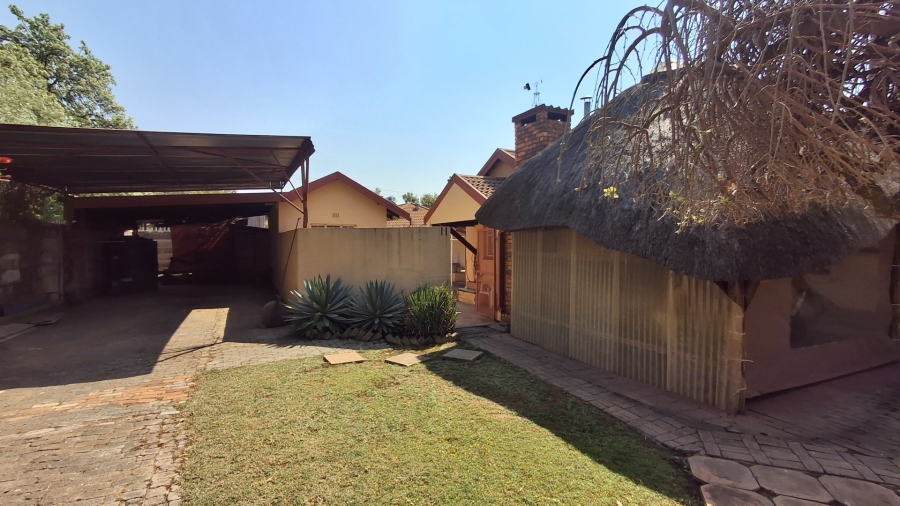 3 Bedroom Property for Sale in Vaalpark Free State